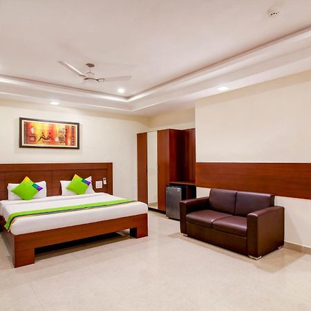 Treebo Trend Hotel Jp Plaza Nampally Гайдарабад Екстер'єр фото