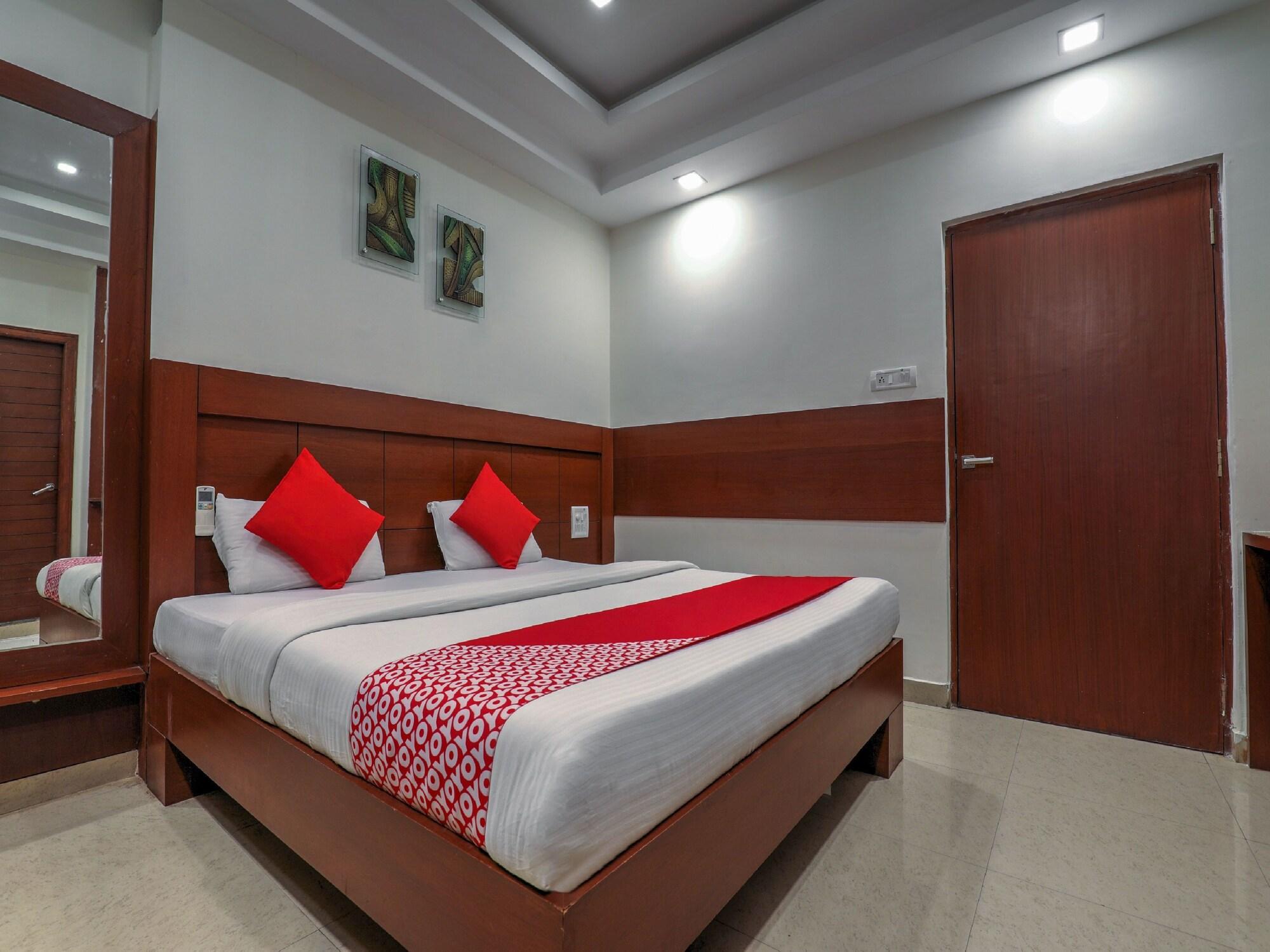 Treebo Trend Hotel Jp Plaza Nampally Гайдарабад Екстер'єр фото