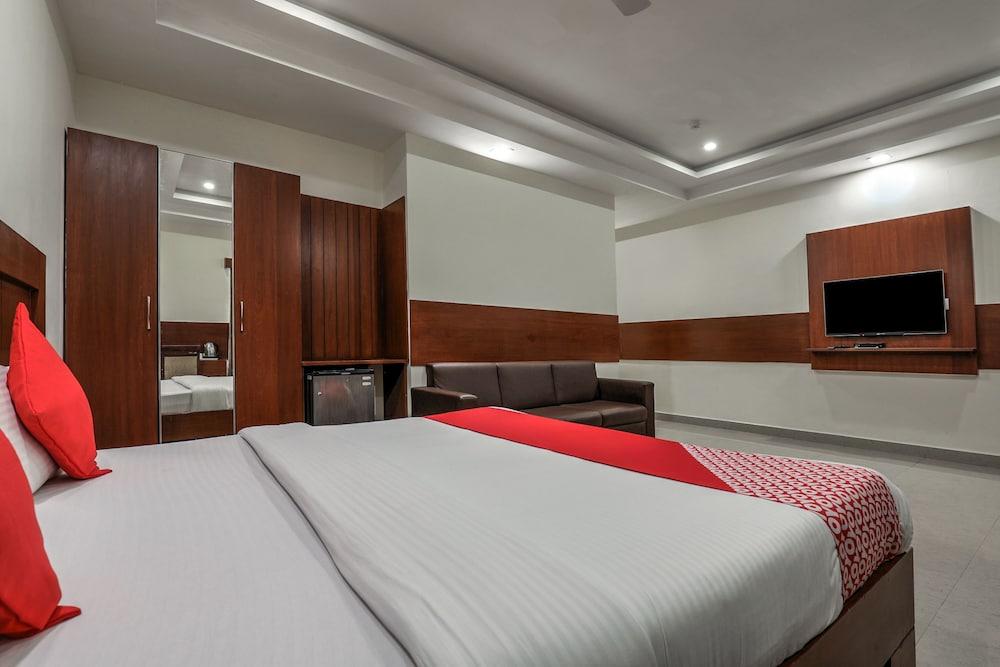 Treebo Trend Hotel Jp Plaza Nampally Гайдарабад Екстер'єр фото