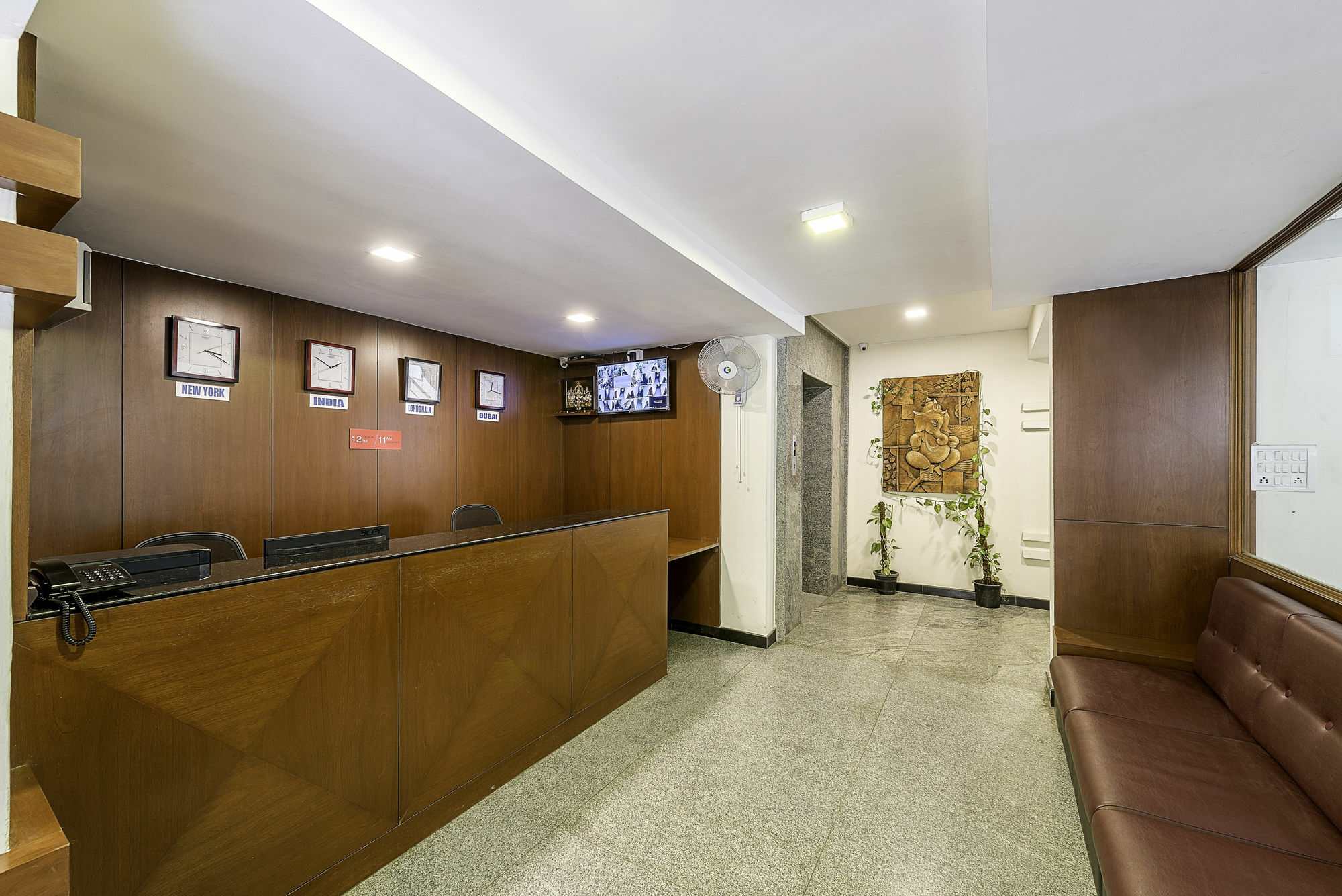 Treebo Trend Hotel Jp Plaza Nampally Гайдарабад Екстер'єр фото