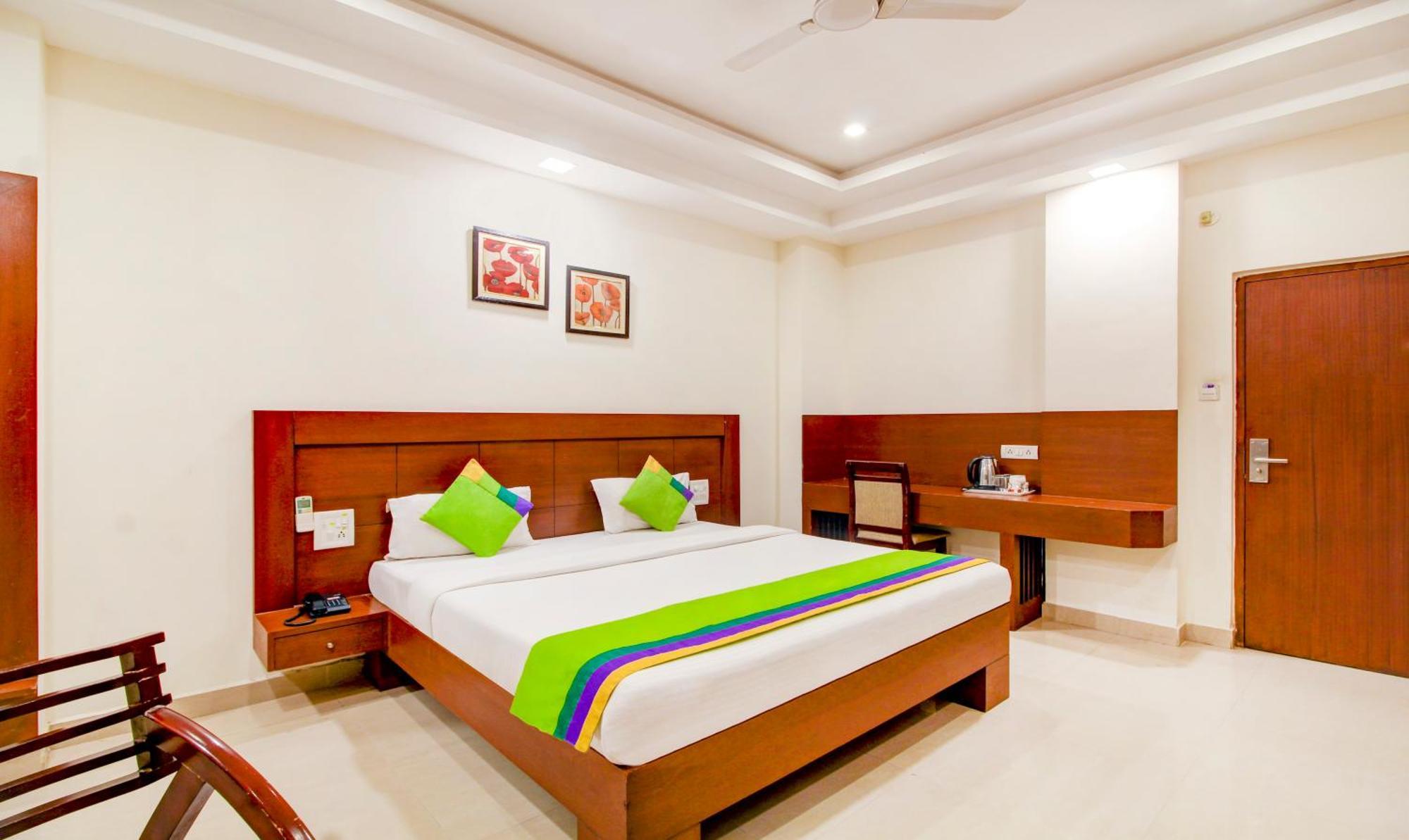 Treebo Trend Hotel Jp Plaza Nampally Гайдарабад Екстер'єр фото