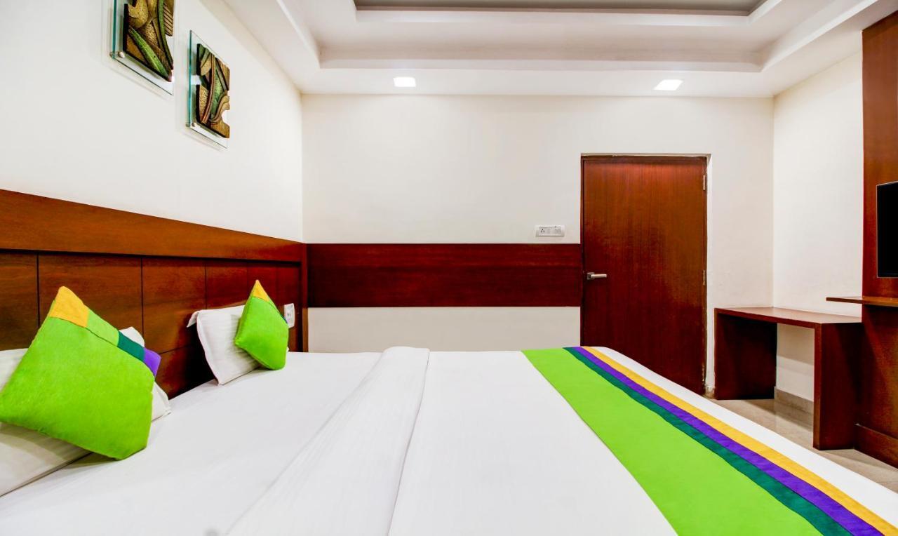 Treebo Trend Hotel Jp Plaza Nampally Гайдарабад Екстер'єр фото